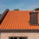 Villa met bakstenen gevel en OVH-dakpan Z5 op het dak