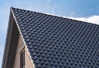 Modern rijtjeshuis met de OVH dakpannen Z5