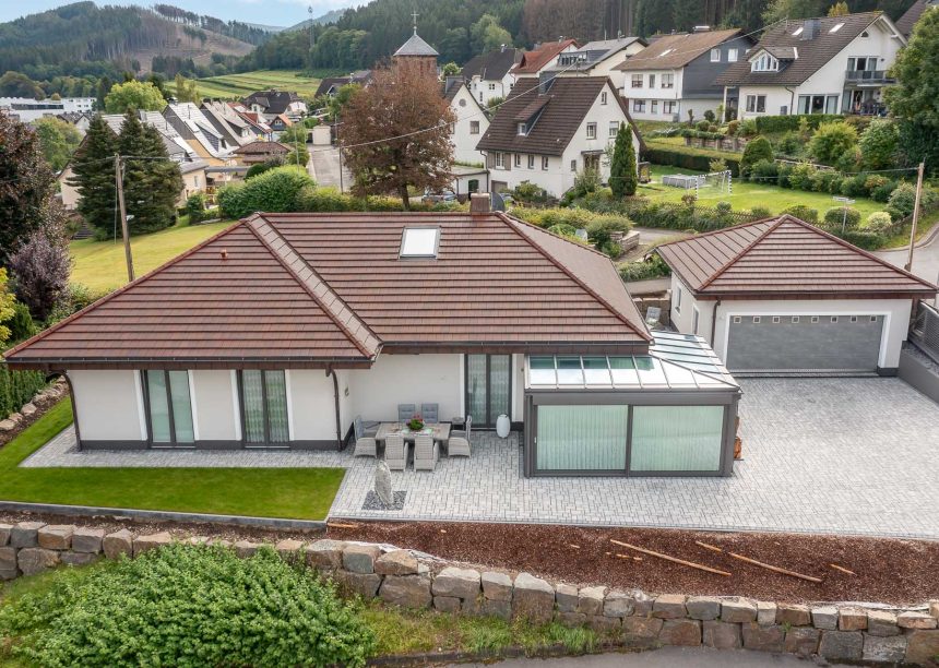 Bungalow met Stylist vlakke dakpan uit de speciale serie cottage.