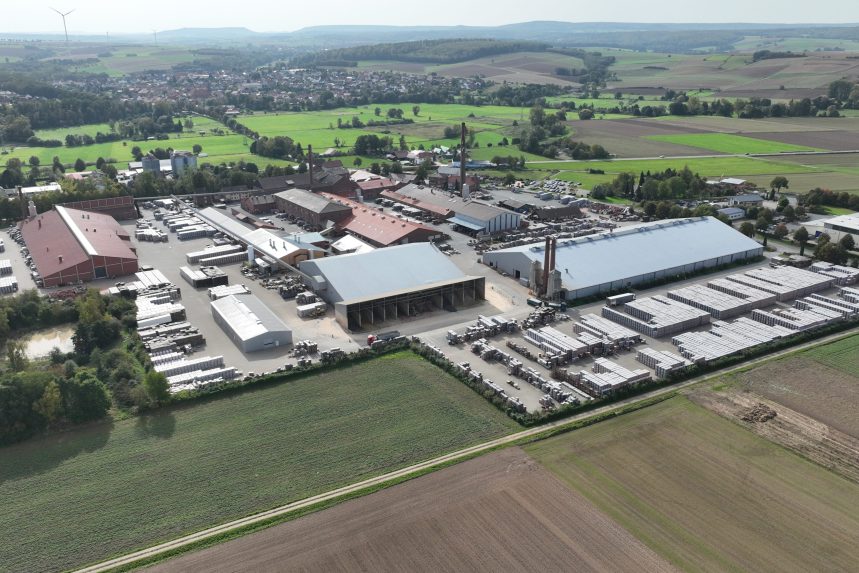 Luftaufnahme Bilshausen, Hauptstandort der Jacobi Tonwerke GmbH
