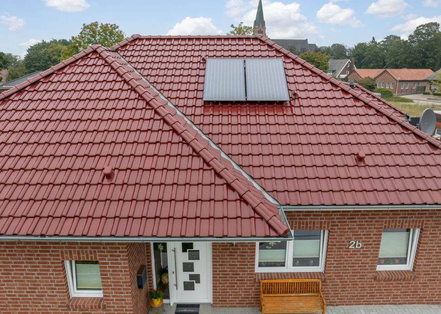 Bakstenen gevel en J11v in edelrood - top bungalow