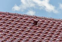 Goed zichtbaar in de close-up: de populaire FD-dakpan J11v heeft een prachtige glans.