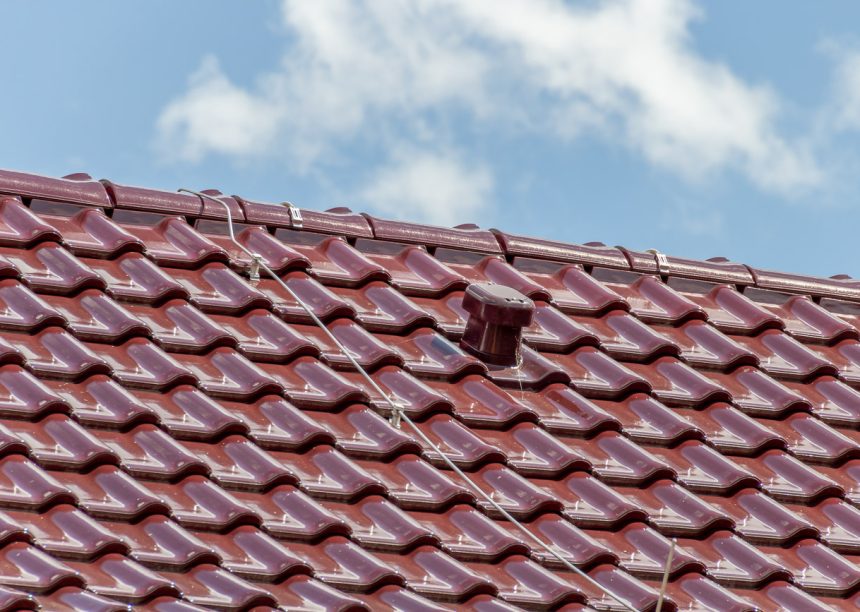 Goed zichtbaar in de close-up: de populaire FD-dakpan J11v heeft een prachtige glans.