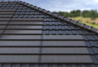 Schilddak met effectieve PV-oplossing: J160-PV Geïntegreerde Solarmodule oplossing met detailweergave van de PV-modules.