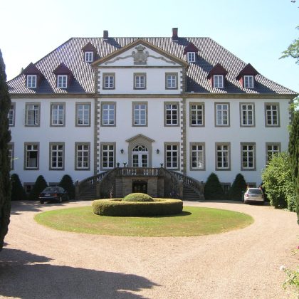 OVH-dakpan »variwell« op het dak van Schloss Bruche.