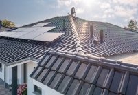 Mooi dekbeeld met J11v in edelzwart met focus op de hulpstukken.