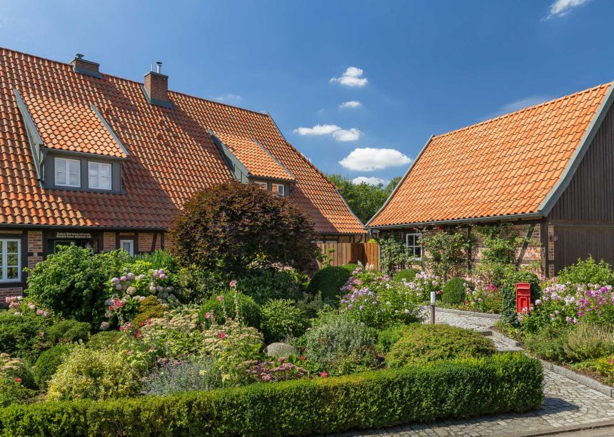 Landhuis met vakwerk en de OVH-dakpan Z5