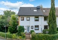 J160 en J160-PV op gerenoveerde twee-onder-een-kapwoning.