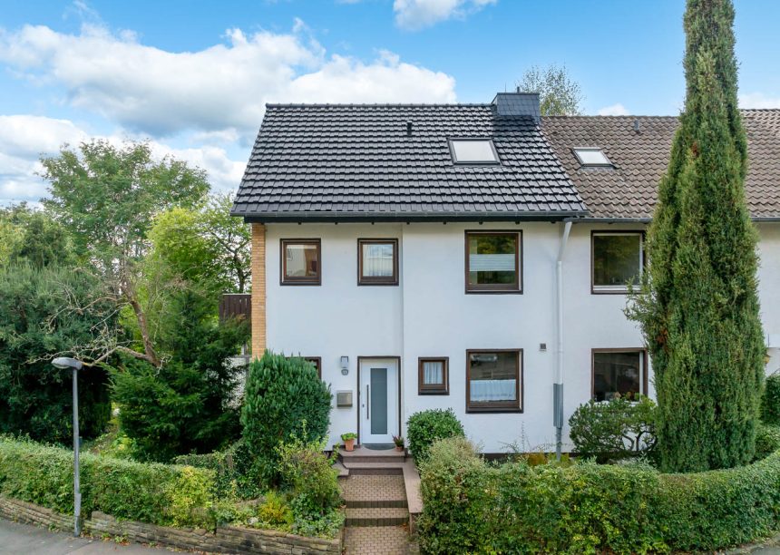J160 en J160-PV op gerenoveerde twee-onder-een-kapwoning.